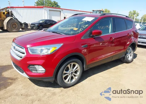 2018 Ford Escape Se из США, поврежденный, VIN 1FMCU9GD2JUC02004